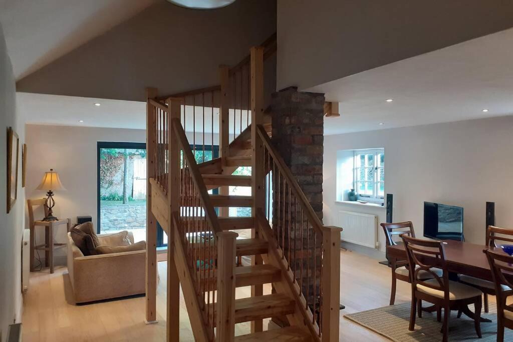 Characterful Cottage Adjacent To An Orchard Brockley Buitenkant foto